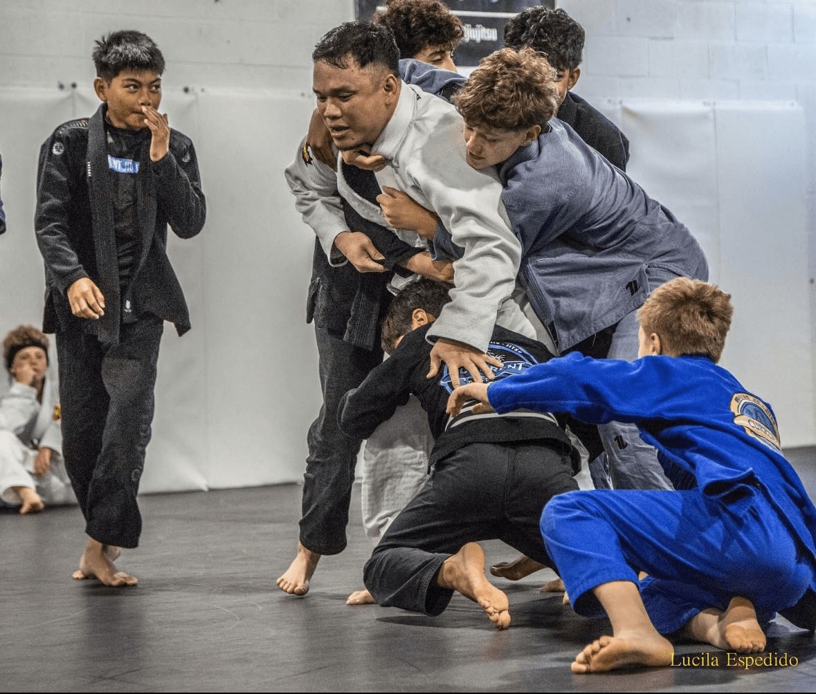 Should Your Pre-Teen or Teen Start Brazilian Jiu-Jitsu or Wrestling?